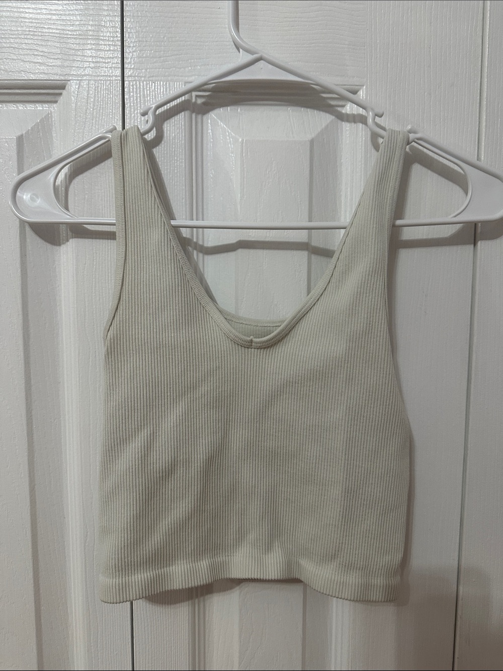 Aeropostale Cream Ribbed Scoop Crop Tank